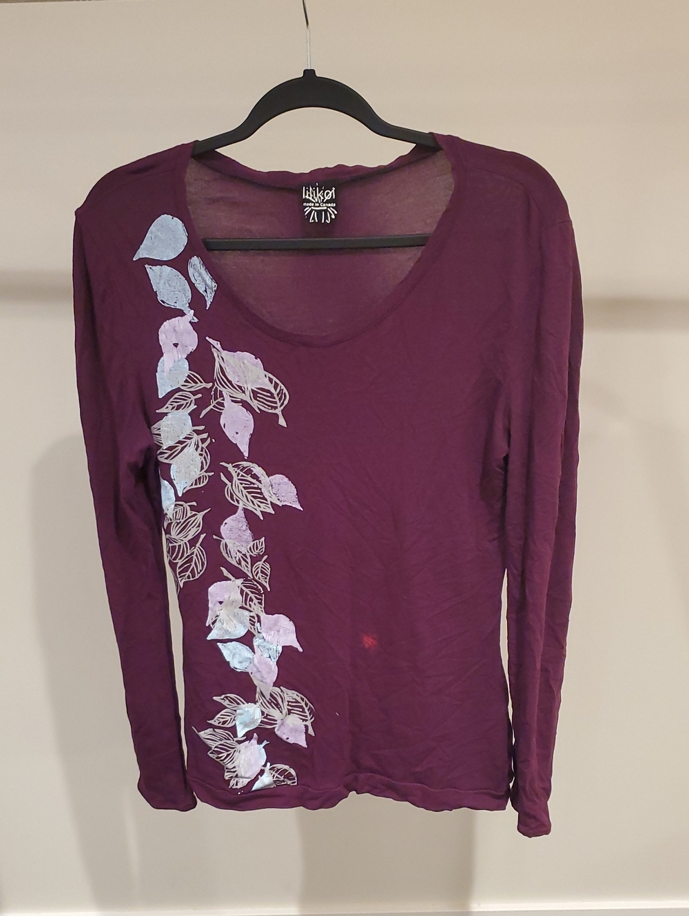 Lilikoi - Women's Plum Long-Sleeve Scoop Neck Top with Leaf Print